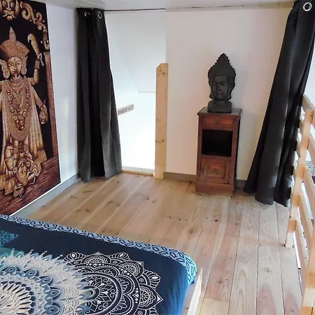 Vendégház L'ecole Buissonniere Combrand