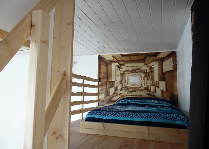 L'école Buissonnière 3* Combrand